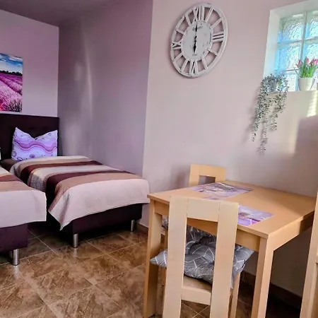 Quarto em Acomodações Particulares Mariolina *