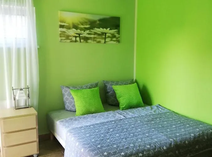 Mariolina Quarto em Acomodações Particulares *